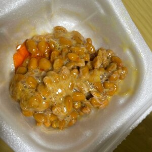 香ばしく旨味がある！納豆ラー油